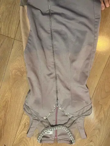 그레이 비쥬타이트핏 드레스