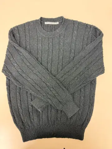 케이블 니트 긴팔 스웨터