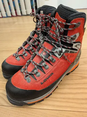 로버 겨울용 등산화 LOWA MT EXPERT GTX EVO