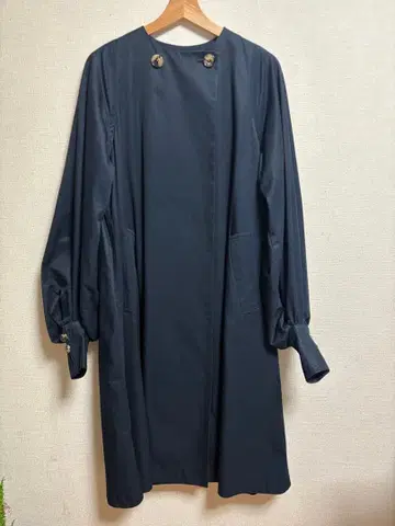 ELIN 네이비 트렌치코트