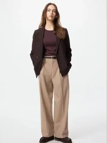 유니클로 이번 시즌 턱 와이드 팬츠