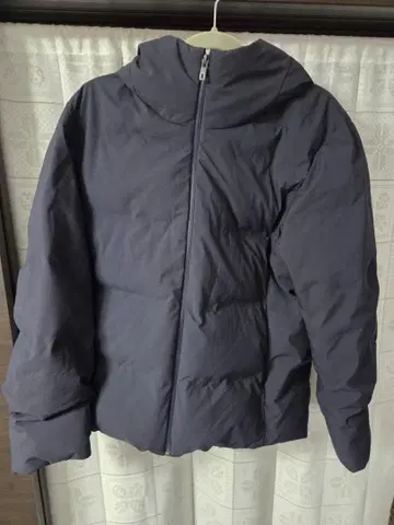 UNIQLO 심리스 다운 후드티 M