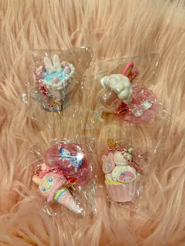 산리오 메조피아노 콜라보 시크릿 참 마이멜로디 키티