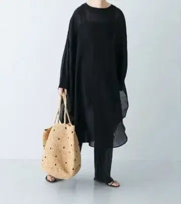 미사용 새상품 카구레 거즈 롱 튜닉 블랙