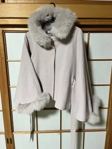 노엘라 판초 코트