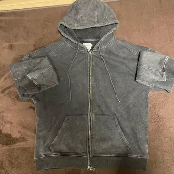 DIMITRI BLACK 피그먼트 후드 집업_차콜 그레이