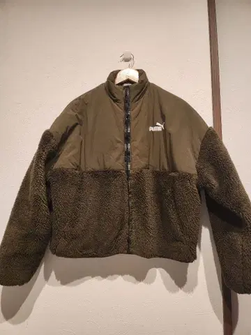 PUMA 올리브 그린 플리스 자켓