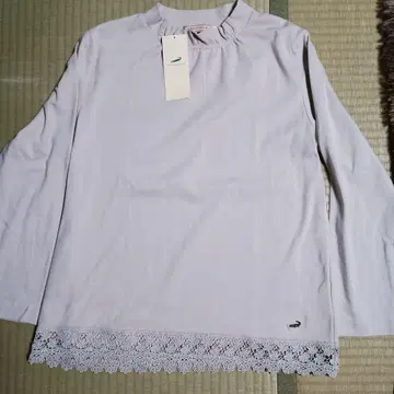 Crocodile 레이스 밑단 긴팔 T셔츠