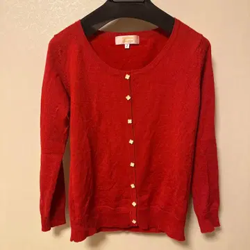 빨간색 가디건 사이즈 2