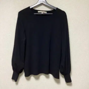 니트 스웨터 자유구 블랙