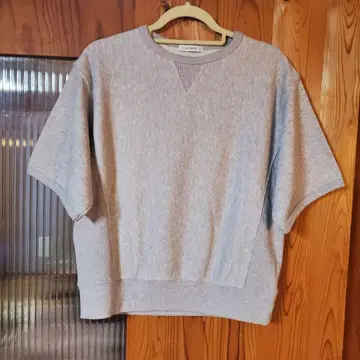 JEANASIS 절개 맨투맨