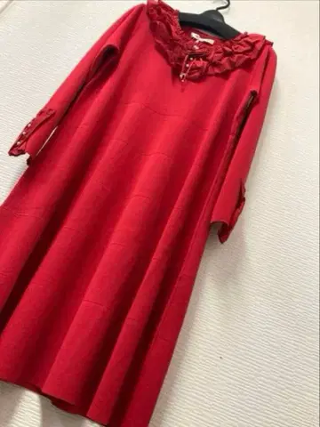 슈퍼 뷰티 가을/겨울 넥라인 프릴 디자인 니트 원피스