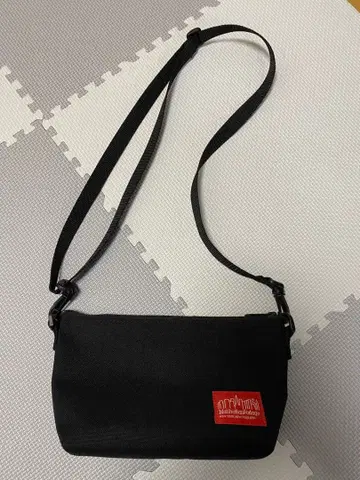 Manhattan Portage 숄더백 블랙