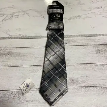 JONES NEW YORK 체크 패턴 넥타이 & 포켓 스퀘어