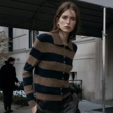 ZARA 이번 시즌 스트라이프 니트 가디건 시착만 한 상품 M