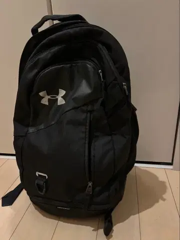 언더 아머 블랙 백팩