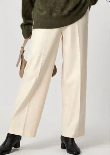 미사용 새상품 뷰티앤유스 속기모 백 밴딩 스트레이트 팬츠