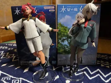 수성의 마녀 피규어 세트 (아크릴 받침대 포함)