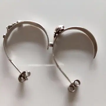 실버 장식 후프 귀걸이