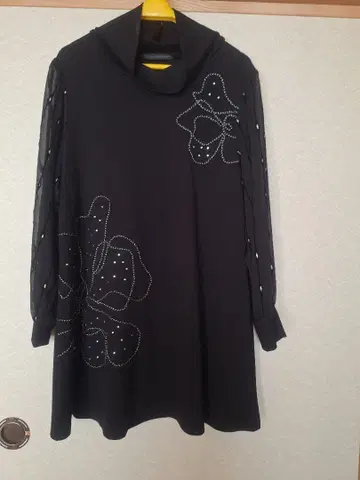 꽃무늬 자수 소매 시스루 튜닉 긴팔 티셔츠 가라오케 의상