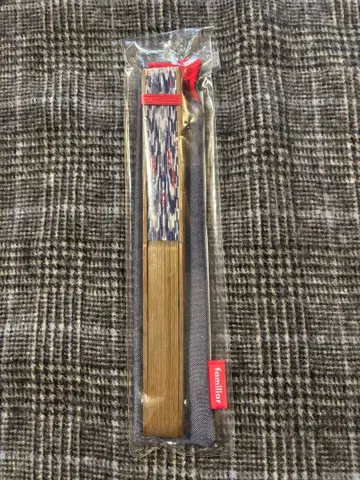 미야쿠미야쿠 파밀리아 부채