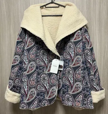 새상품 jouetie 쥬에티 페이즐리 무늬 보아 자켓 후드 부착