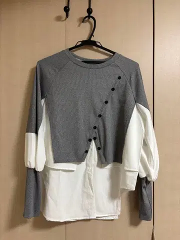 그레이 화이트 긴팔 셔츠 S 사이즈