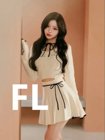 다리치 허리 오픈 리본 디자인 니트 미니 원피스