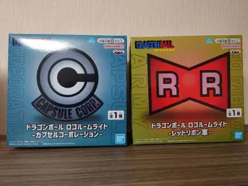 드래곤볼 로고 룸 라이트 레드 리본군 캡슐 코퍼레이션