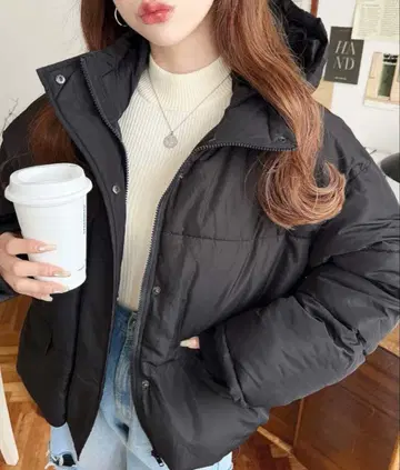 블랙 다운 자켓 후드 부착