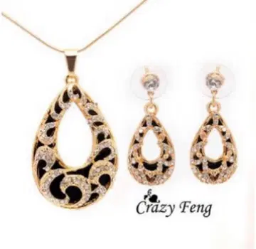 새상품 Crazy Feng 목걸이와 귀걸이 세트