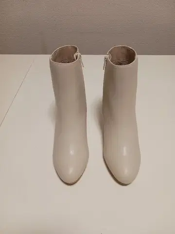 다이애나 숏 부츠 (23cm) 새상품