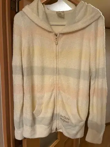 젤라또피케 후드 부착 룸웨어 스트라이프