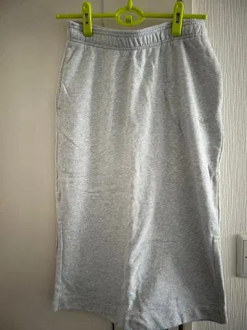 아디다스 맨투맨 롱 스커트 L size