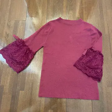 갤러리 비스콘티 버건디 레이스 플레어 소매 니트 사이즈 2