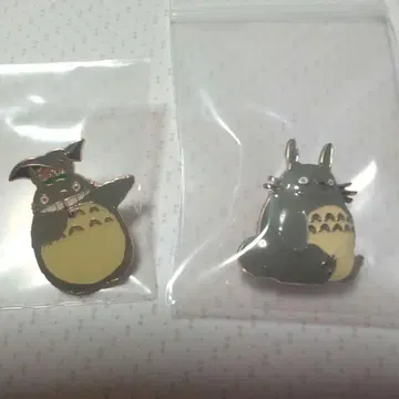 토토로 핀 배지