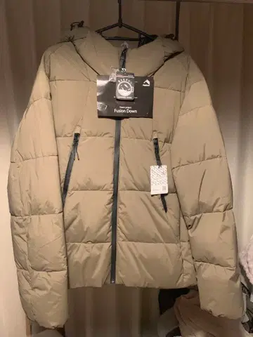 새상품 완판 워크맨 퓨전 다운 후디 L 사이즈 리페어 테크