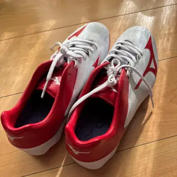 Mizuno 스파이크 화이트/레드