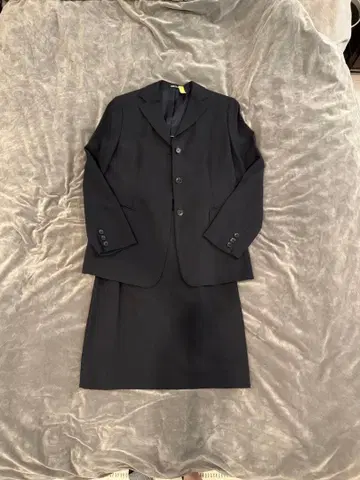 다크 네이비 스커트 수트 COMME CA DU MODE