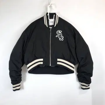 GYDA 제이다 충전솜 블루종 바시티 자켓 블랙 화이트 양말