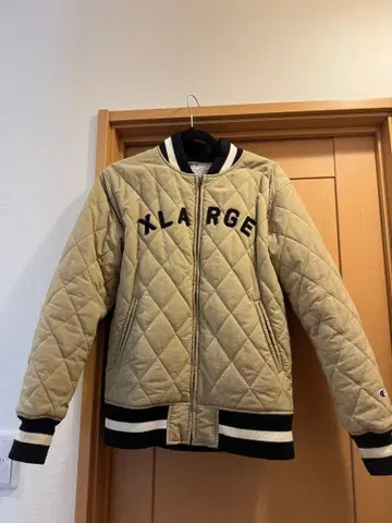 XLARGE x CHAMPION 엑스라지 챔피온 바시티 자켓