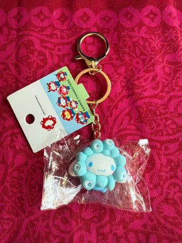 산리오 x 미야쿠미야쿠 파스텔 시나모롤 키링
