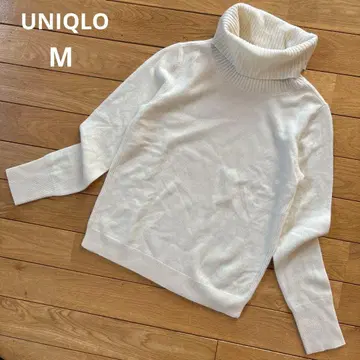 새상품급 UNIQLO 캐시미어 100% 터틀넥 스웨터 화이트 M