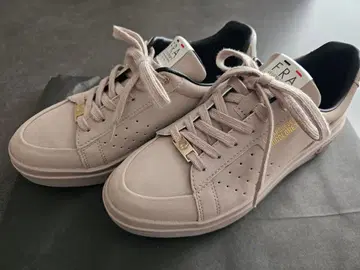 [ 새상품급 ] le coq sportif 베이지 스니커즈 23cm