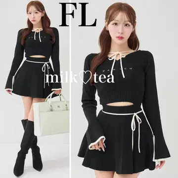 새상품 다리치 허리 오픈 리본 디자인 니트 미니 원피스 블랙 FL