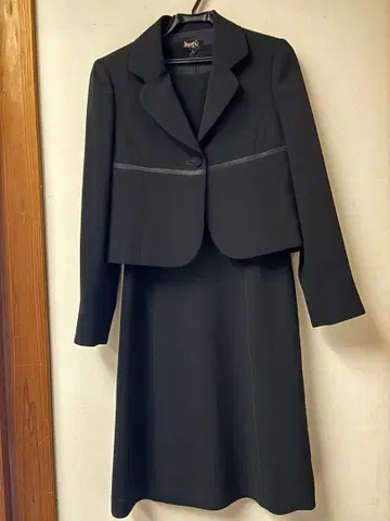 도쿄 IGIN 블랙 정장 세트 (자켓, 원피스) 11호