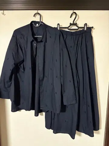 네이비 프릴 옷깃 셋업