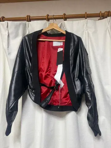 [ 미사용 새상품 ] 호랑이 가죽 숄더 자켓