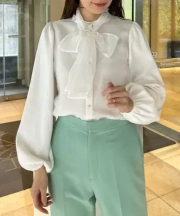 새상품급 CELFORD 니트 콤비 오간자 플레어 블라우스