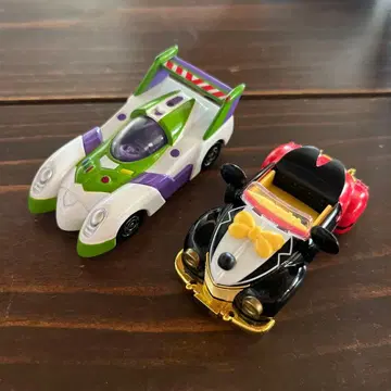 디즈니 리조트 토미카